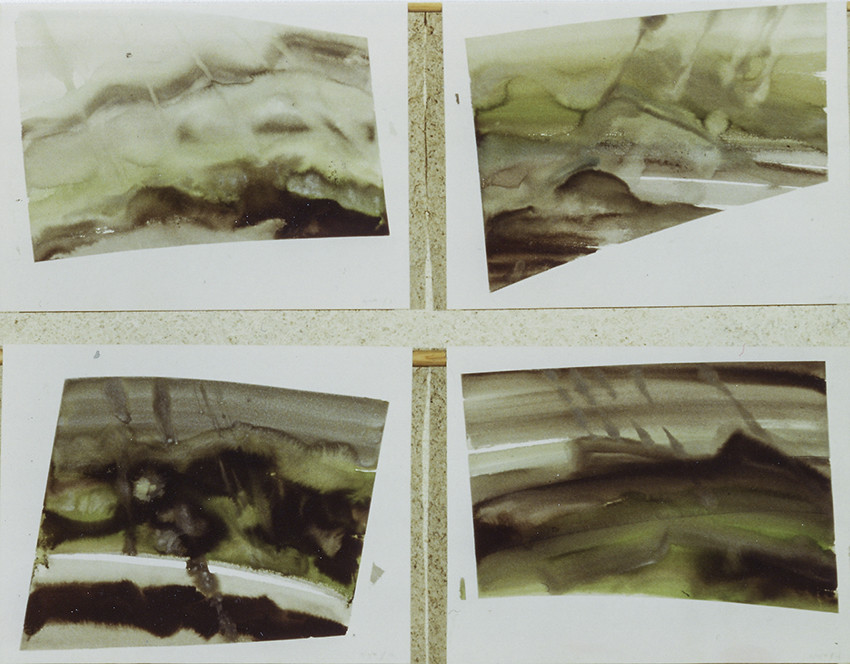 Légende :	3 - LES VAGUESDescription :série des HORIZONS IMAGINAIRES - encres, lavis, pinceaux, pochoirs - 4 fois 50 x 65 - 10  81