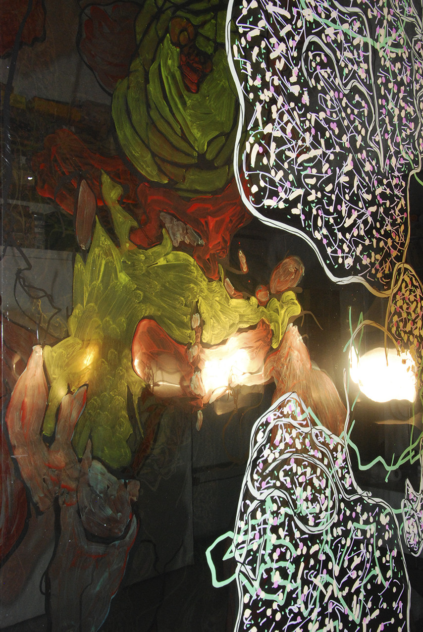 GEANTE TRAVERSEE-touché et dessin en aveuglenumérisation et projection4 feuilles d'acétate de 200 x 90 cmpeinture aux encres sur les 8 facesle tracé aux feutres acryliques16 combinaisons possiblesjeux de transparences et de superpositionspar les éclairages